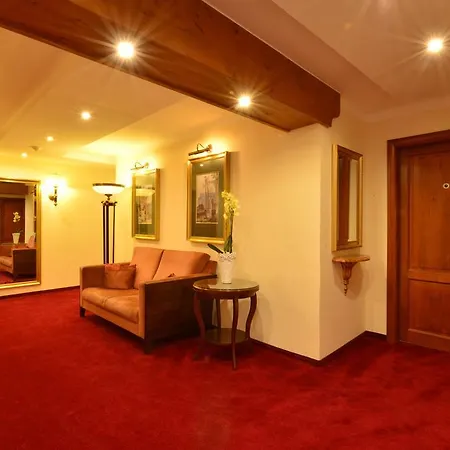 Beretta 3* 아첸키르흐